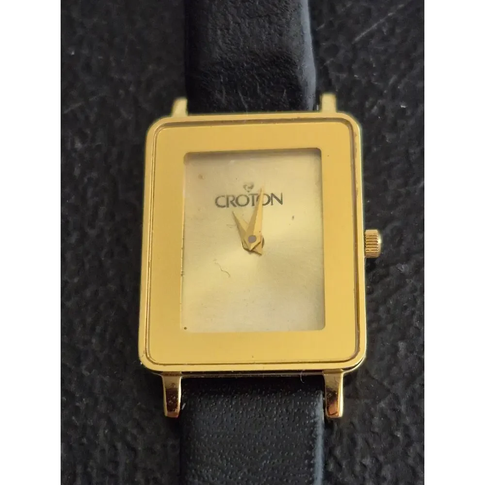 Croton Ladies Watch Gold Tone Tank styled Classic Elegant‎ Timeless New Battery